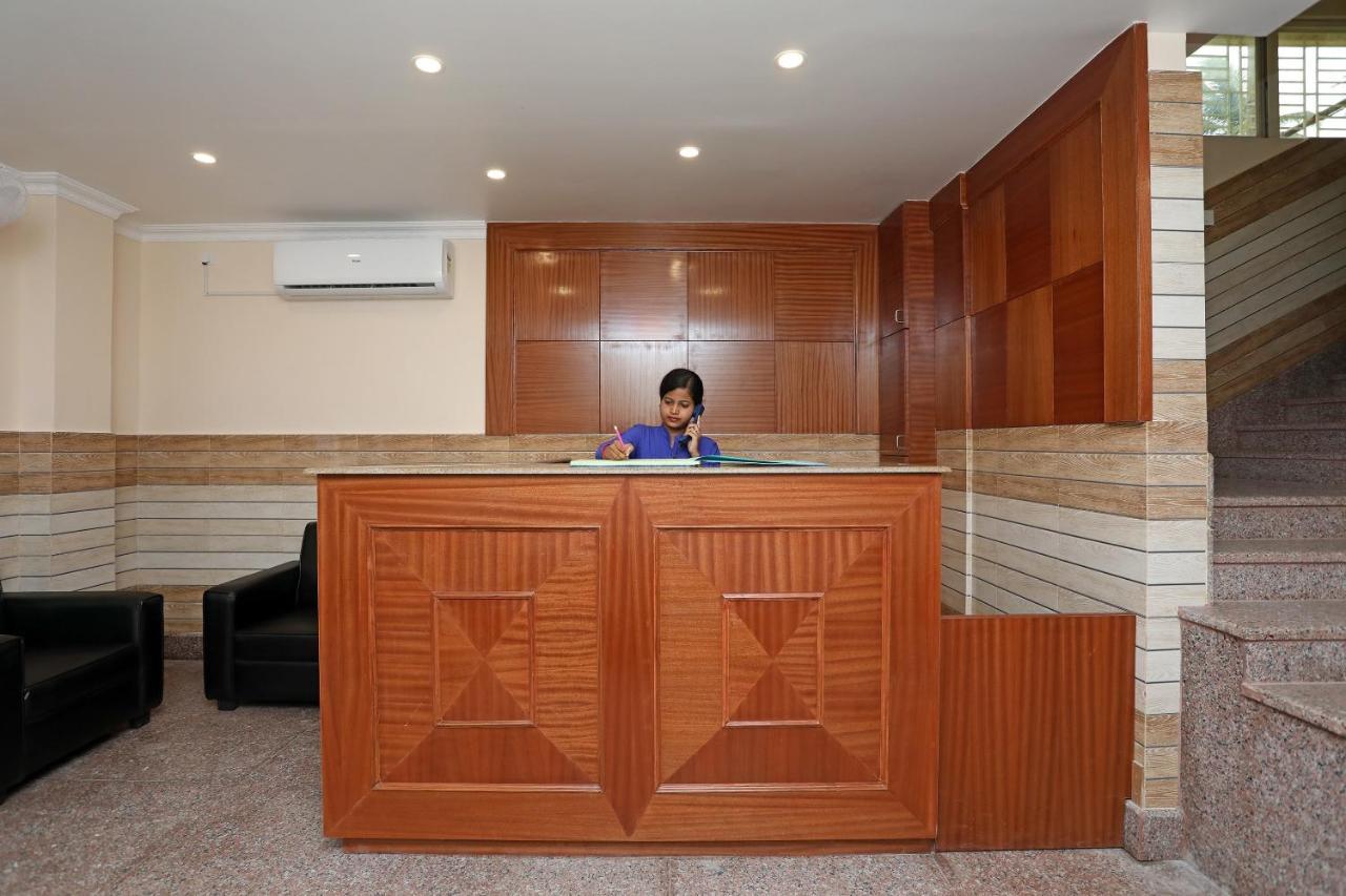 Hotel Oyo 13528 Kumud Plaza à Bhubaneswar Extérieur photo