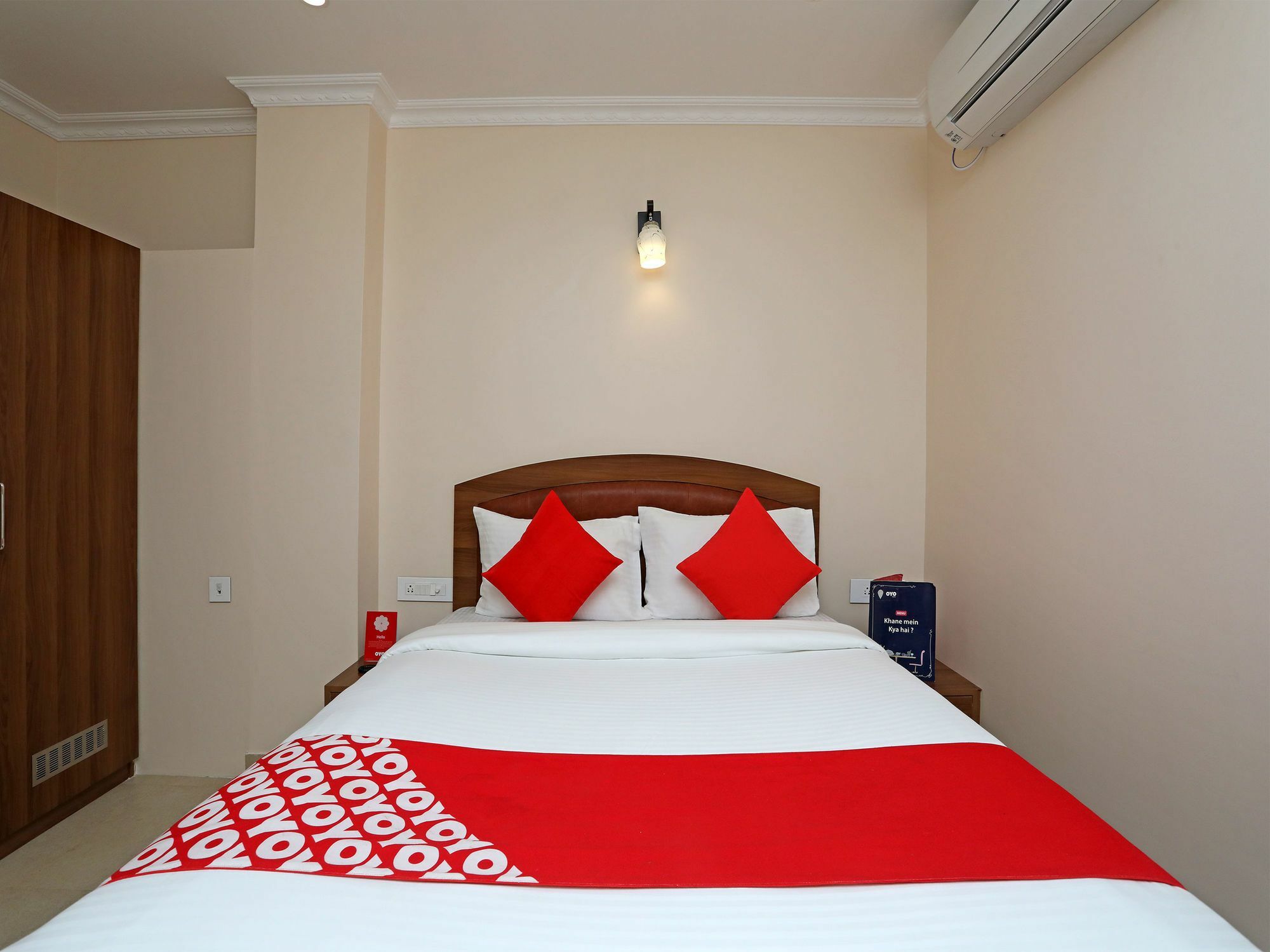 Hotel Oyo 13528 Kumud Plaza à Bhubaneswar Extérieur photo